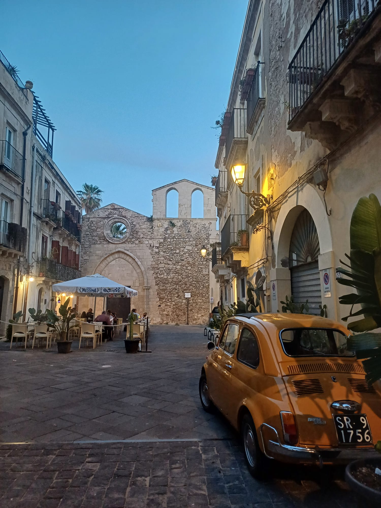 Foto della galleria numero 2